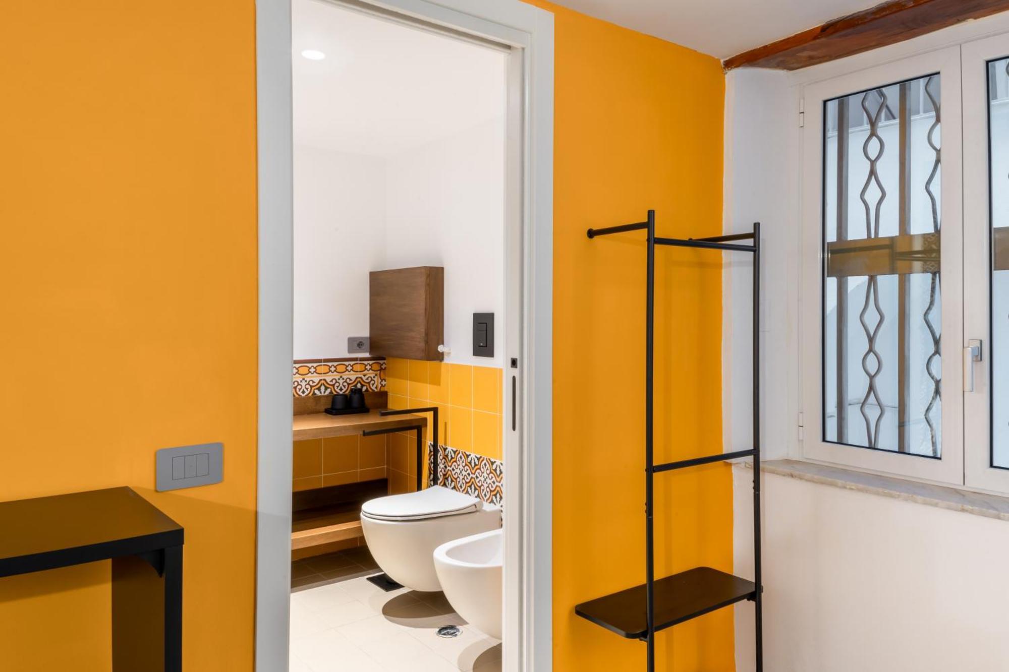 Apartment Tra I Vicoli Di Napoli, La Olivella Design E *