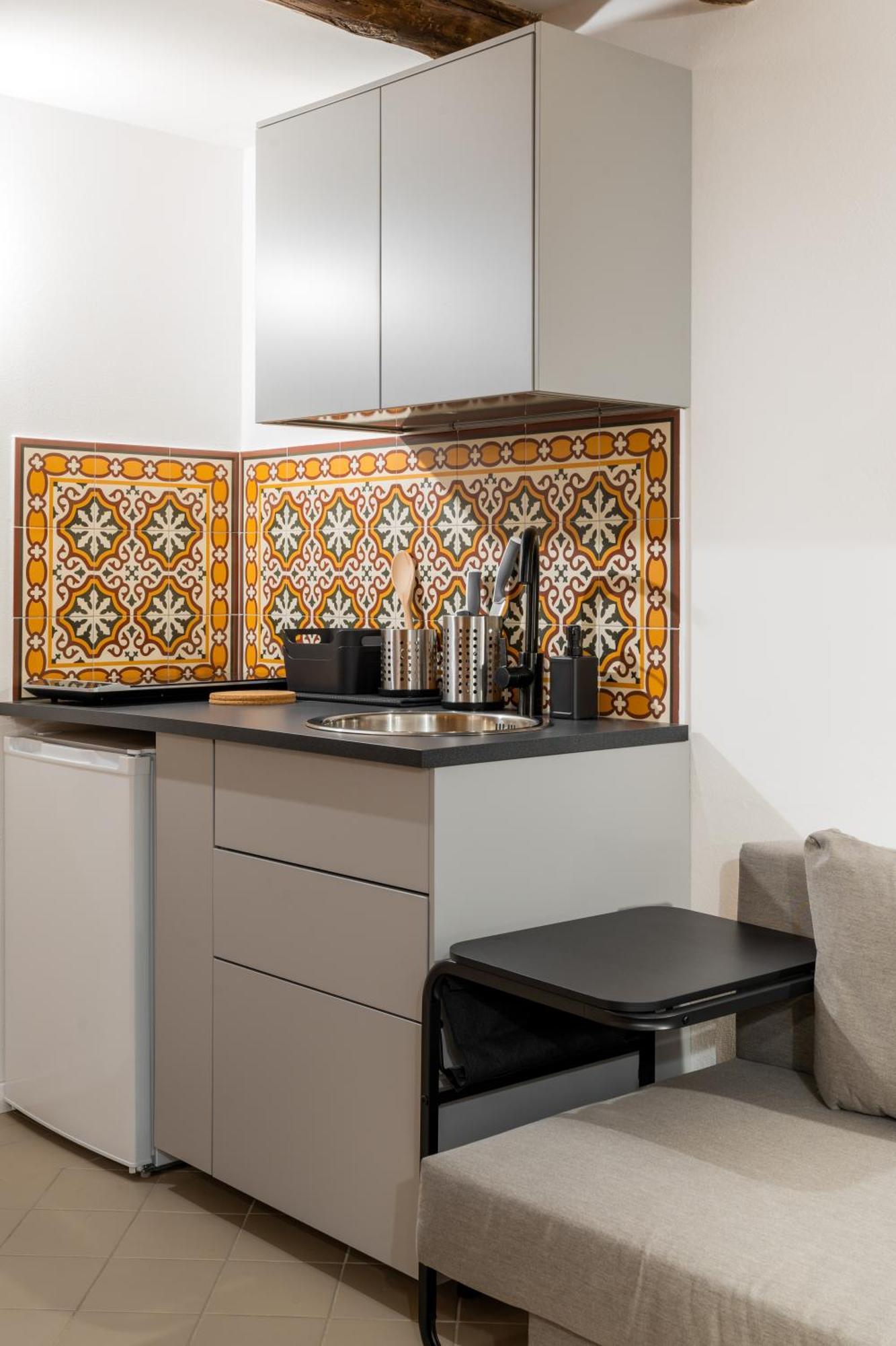 Tra I Vicoli Di Napoli, La Olivella Design E Apartment *