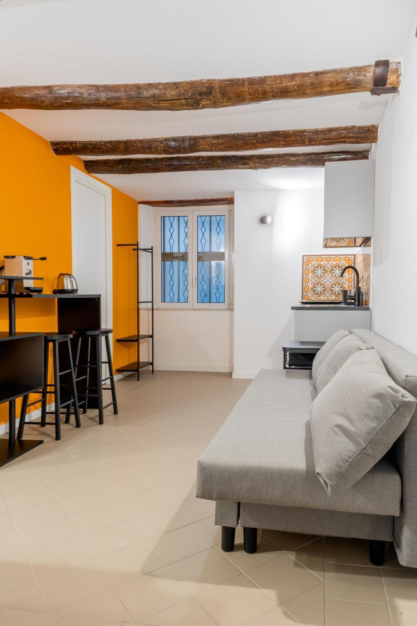 Tra I Vicoli Di Napoli, La Olivella Design E Apartment Naples