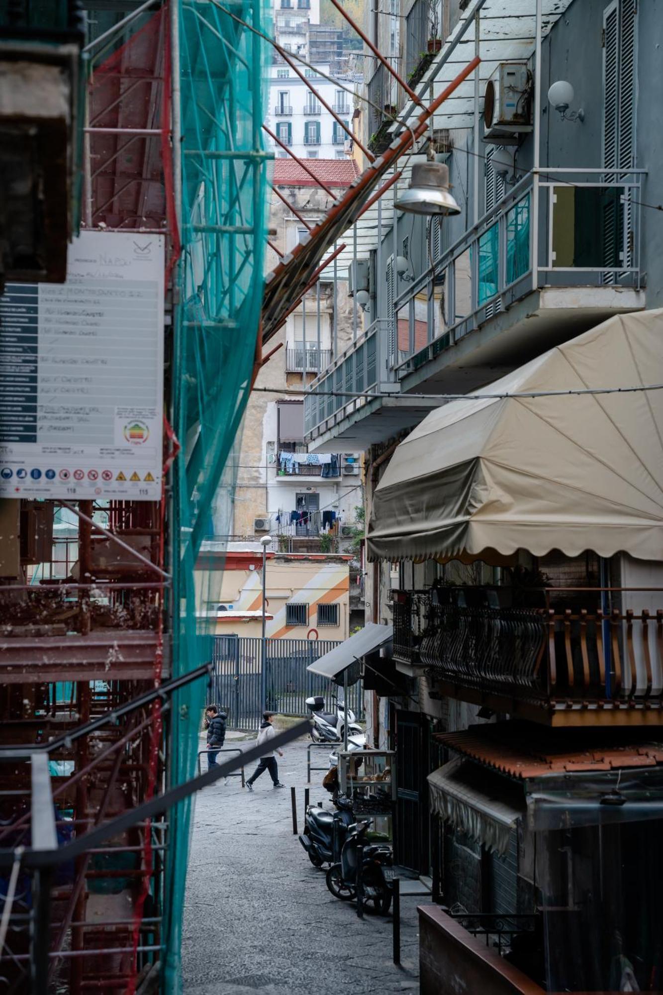 Tra I Vicoli Di Napoli, La Olivella Design E Naples