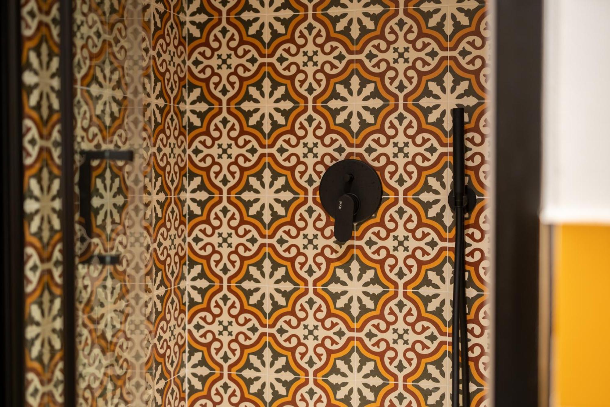 Tra I Vicoli Di Napoli, La Olivella Design E *